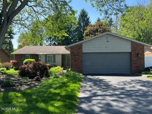 2432 Morningdew Blvd, Maumee, OH, 43537-1049 | Card Image