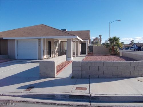 7053 Mountain Meadow Ln, Las Vegas, NV, 89147-4813 | Card Image