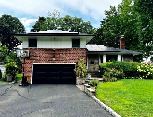 26 Canterbury Rd, Woodbury, NY, 11797-3202 | Card Image