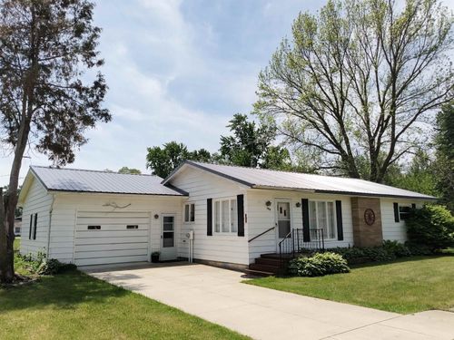 104 W Hanvey St, Bannister, MI, 48807-5118 | Card Image