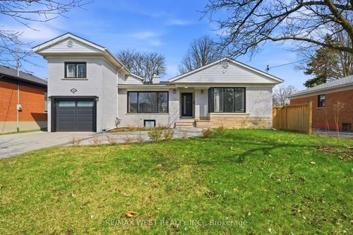 104 Great Oak Dr, Etobicoke, ON, M9A1N5 | Card Image