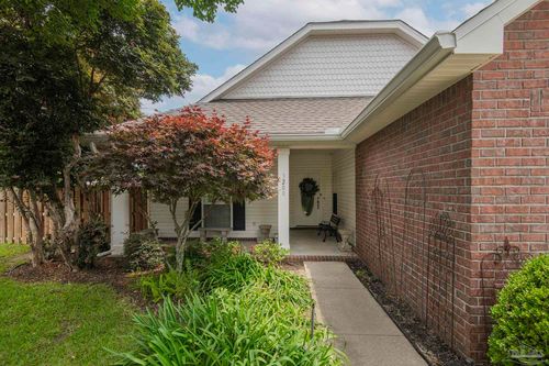 3200 Silverleaf Dr, Pensacola, FL, 32504-4976 | Card Image
