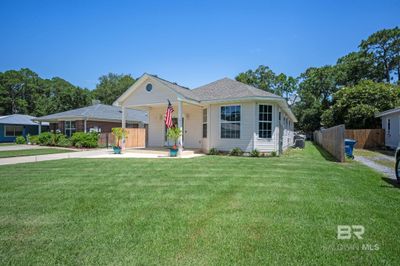 632 22nd Avenue, House other with 3 bedrooms, 2 bathrooms and null parking in Gulf Shores AL | Image 3