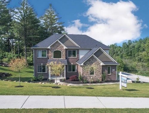 270 Fairway View Dr, Oxford, MI, 48371-6238 | Card Image