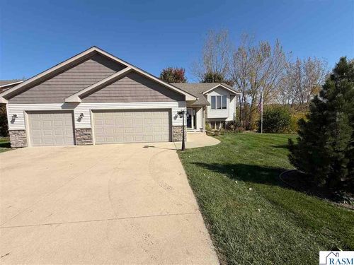 1005 12th St Se, Waseca, MN, 56093-3800 | Card Image
