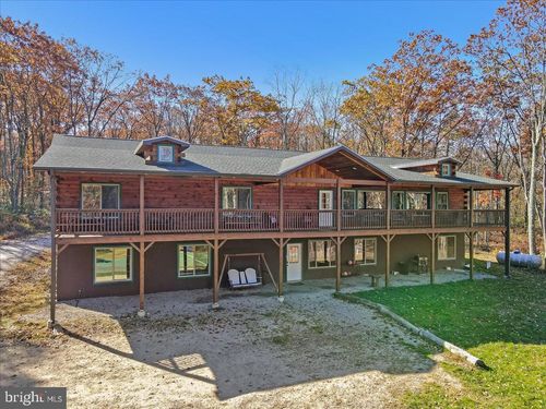 121 Whispering Pines Lane, FREELAND, PA, 18224 | Card Image