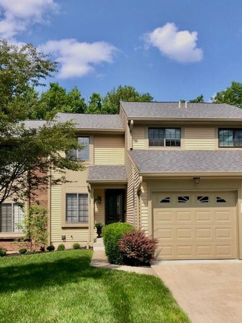 202 Shaker Heights Ln, Crestview Hills, KY, 41017-2236 | Card Image