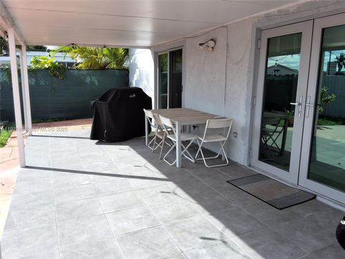 750-750 Sw 97th Court Cir, Miami, FL, 33174-1987 | Card Image