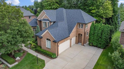 13046 Partridge Run, Shelby Twp, MI, 48315-6942 | Card Image