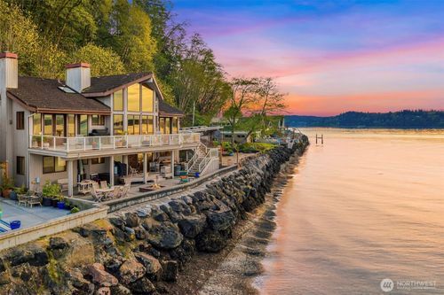 10885 Point Vashon Dr Sw, Vashon, WA, 98070-3041 | Card Image