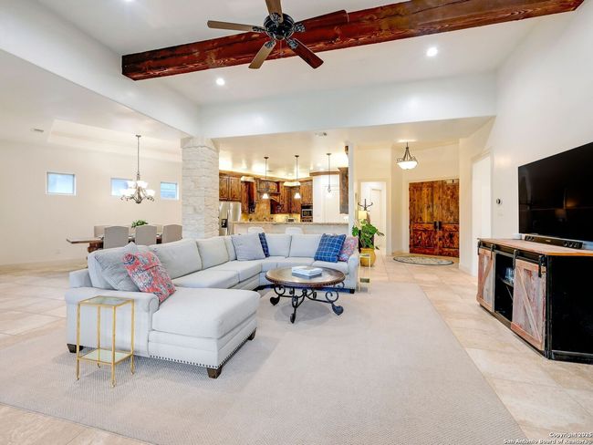 30007 Cibolo Path, House other with 3 bedrooms, 3 bathrooms and null parking in Fair Oaks Ranch TX | Image 12