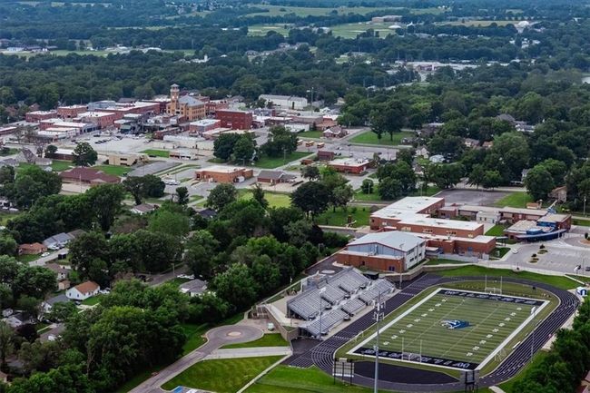 Harrisonville Square and Middle School | Image 56