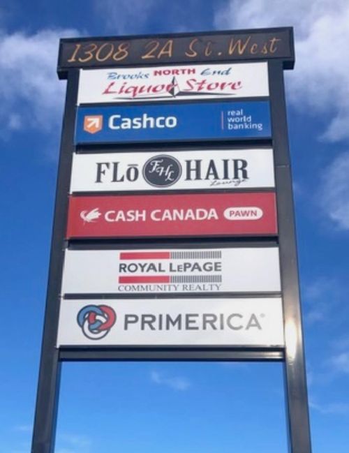 1308 2a St W, Brooks, AB, T1R0V5 | Card Image