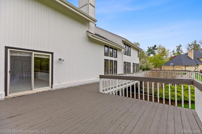 5215 Deer Run Cir, House other with 5 bedrooms, 7 bathrooms and null parking in Orchard Lake MI | Image 62