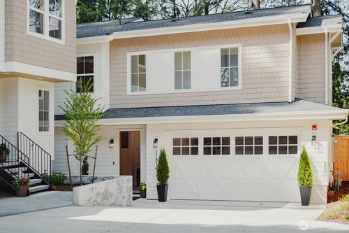 11814 Ne 103rd Pl, Kirkland, WA, 98033-5162 | Card Image