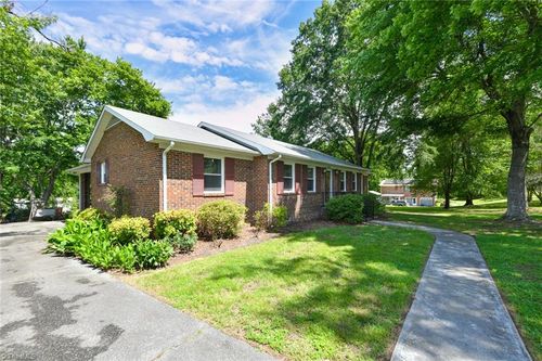 1225 Bethany Church Rd, Winston Salem, NC, 27107-7510 | Card Image