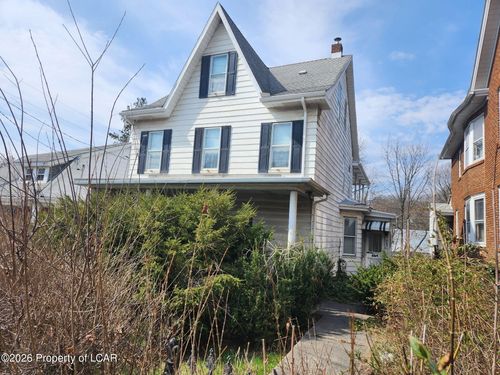 503 -505 E Broad St, Tamaqua, PA, 18252-2109 | Card Image