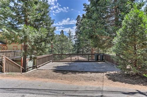 607 E Victoria Ct, Lake Arrowhead, CA, 92352 | Card Image
