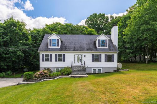 22 Elm Rd, Lake Peekskill, NY, 10537-1416 | Card Image