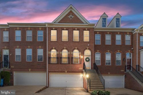 5669 Faircloth Ct, CENTREVILLE, VA, 20120-1991 | Card Image