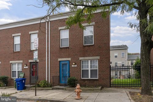 725 W Cherry Blossom Way, BALTIMORE, MD, 21201-1205 | Card Image