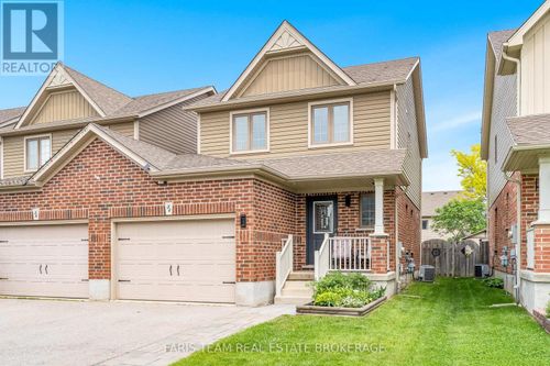 34 Quigley Street, Essa (Angus), ON, L0M1B5 | Card Image