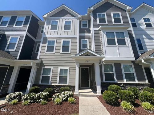 6027 Kayton St, Raleigh, NC, 27616-4328 | Card Image