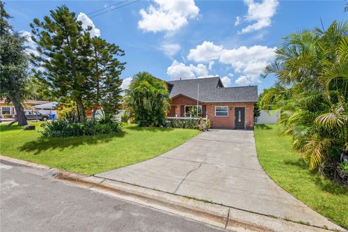 4524 W Elm St, TAMPA, FL, 33614-3629 | Card Image