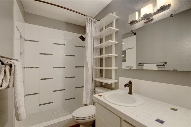 APT-20 - 2302 E Side Dr, Condo with 1 bedrooms, 1 bathrooms and null parking in Austin TX | Image 5