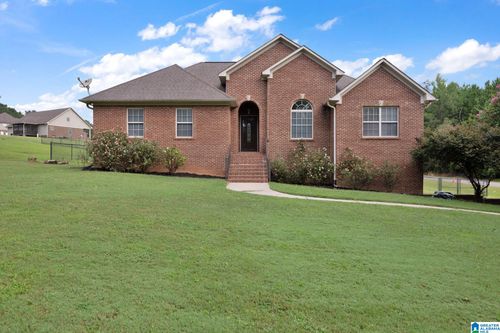 1053 Armstrong Loop, Hayden, AL, 35079-5546 | Card Image
