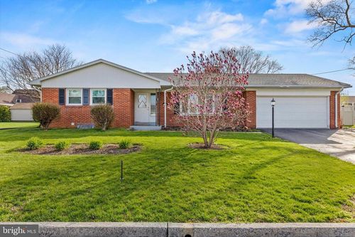 112 Kenmar Dr, PALMYRA, PA, 17078-2809 | Card Image