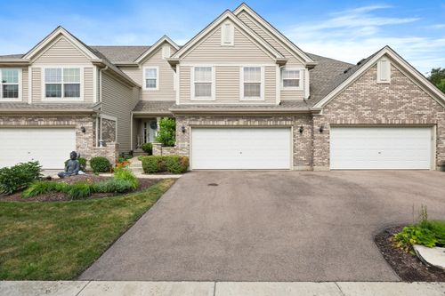 133 River Mist Dr, Oswego, IL, 60543-8360 | Card Image