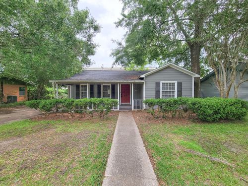 1110 Woods Dr, Liberty, TX, 77575-3610 | Card Image