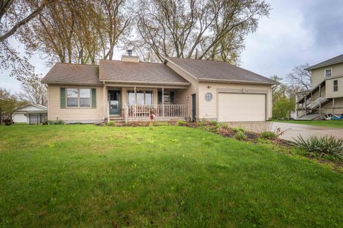 2040 N 1st Street, WISCONSIN RAPIDS, WI, 54494 | Card Image