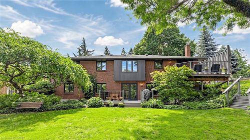 438 Lexington Rd, Waterloo, ON, N2K2K3 | Card Image