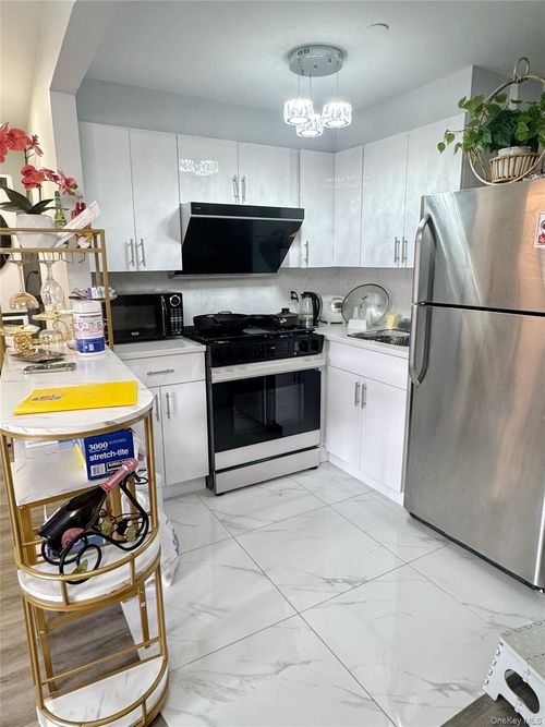 5b-13249 41st Road, New York, NY, 11355 | Card Image