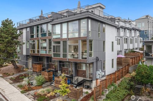 2408 13th Ave S, Seattle, WA, 98144-5007 | Card Image