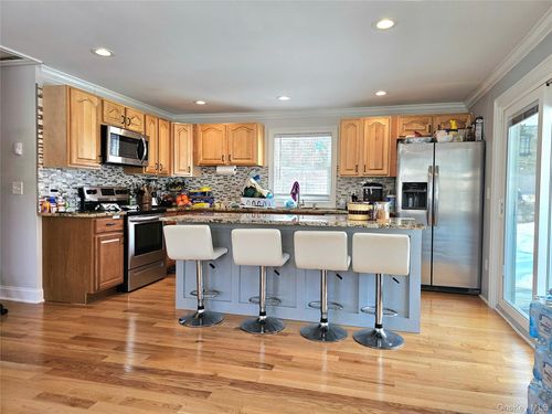 7 Ferndale Rd, Brewster, NY, 10509-5621 | Card Image