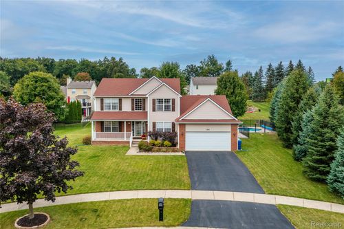 319 Tullamore St, Howell, MI, 48843-9050 | Card Image
