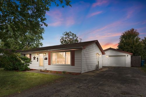 52 Hanson Dr, Bourbonnais, IL, 60914-1141 | Card Image