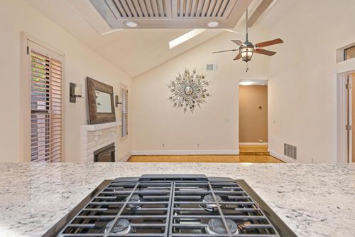 1962 University Park Drive, Sacramento, CA, 95825 | Card Image