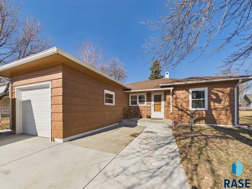 430 W Main St Street, Canistota, SD, 57102 | Card Image