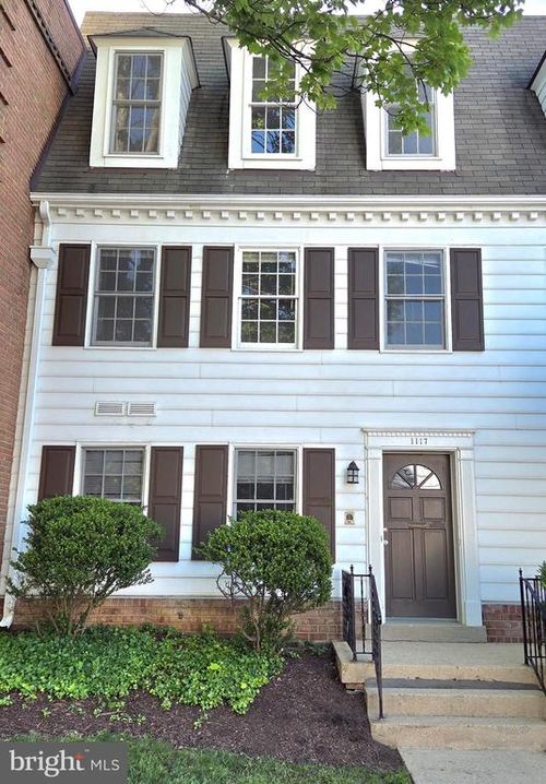1117 Brentfield Dr, MCLEAN, VA, 22101-2913 | Card Image