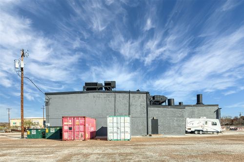 598 Grant Rd, Mineral Wells, TX, 76067-9212 | Card Image