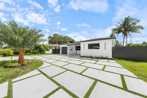 1305 N 31st Rd, Hollywood, FL, 33021-5008 | Card Image