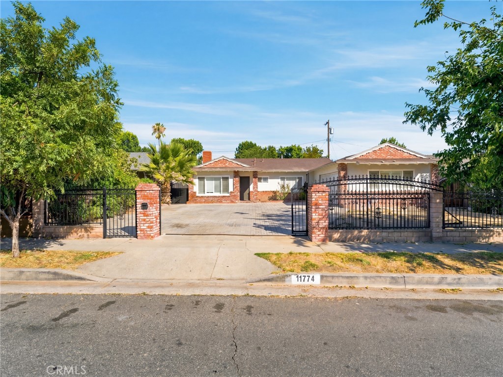 Residential in Sylmar 5