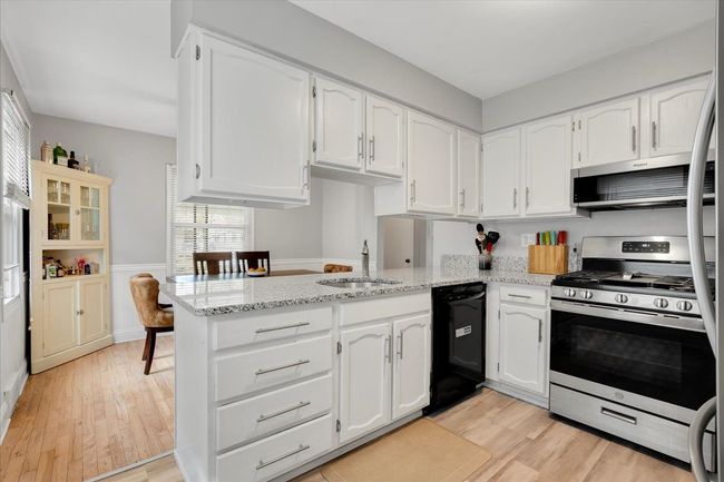 700 Silman St, House other with 3 bedrooms, 2 bathrooms and null parking in Ferndale MI | Image 6