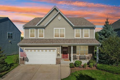 26W600 Churchill Rd, Winfield, IL, 60190-2112 | Card Image