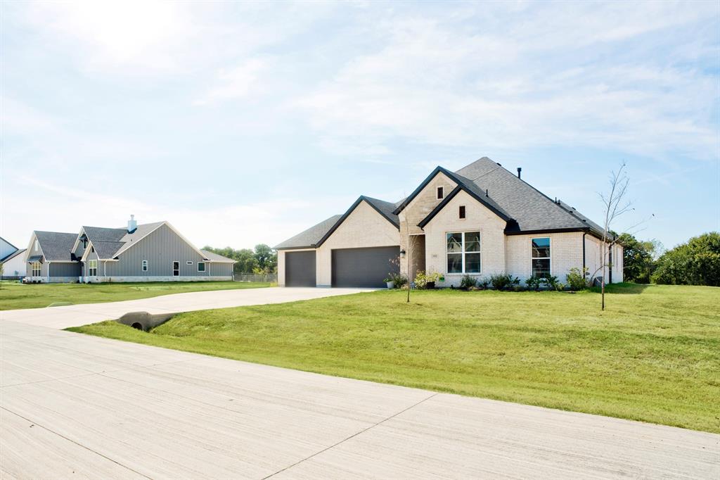 Cornerstone Ave, Azle, TX 76020