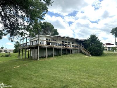 5 Indian Lane, Home with 3 bedrooms, 2 bathrooms and 2 parking in Melrose IA | Image 3